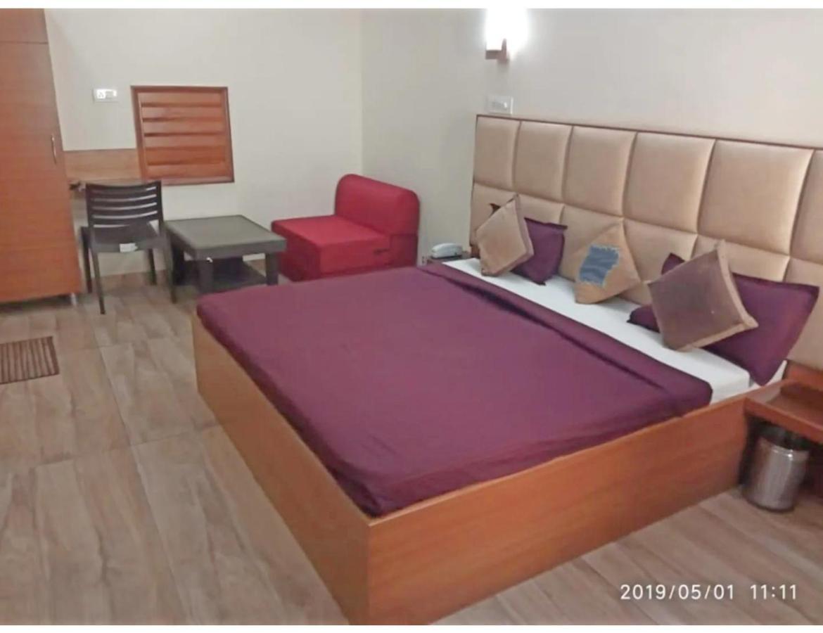 Hotel Basera Guest House, Saharanpur Εξωτερικό φωτογραφία